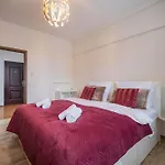 Comfort Family-sized In Centre Appartamento