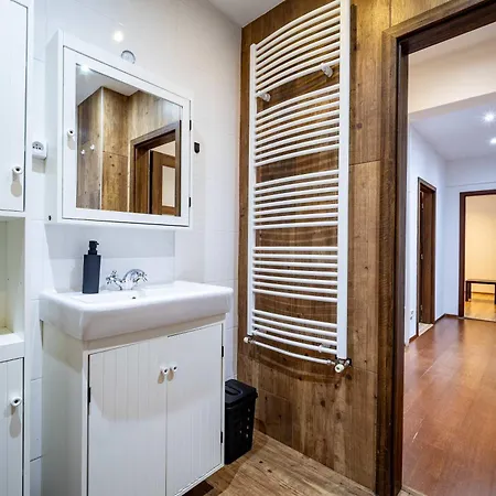 Comfort Family-sized In Centre *